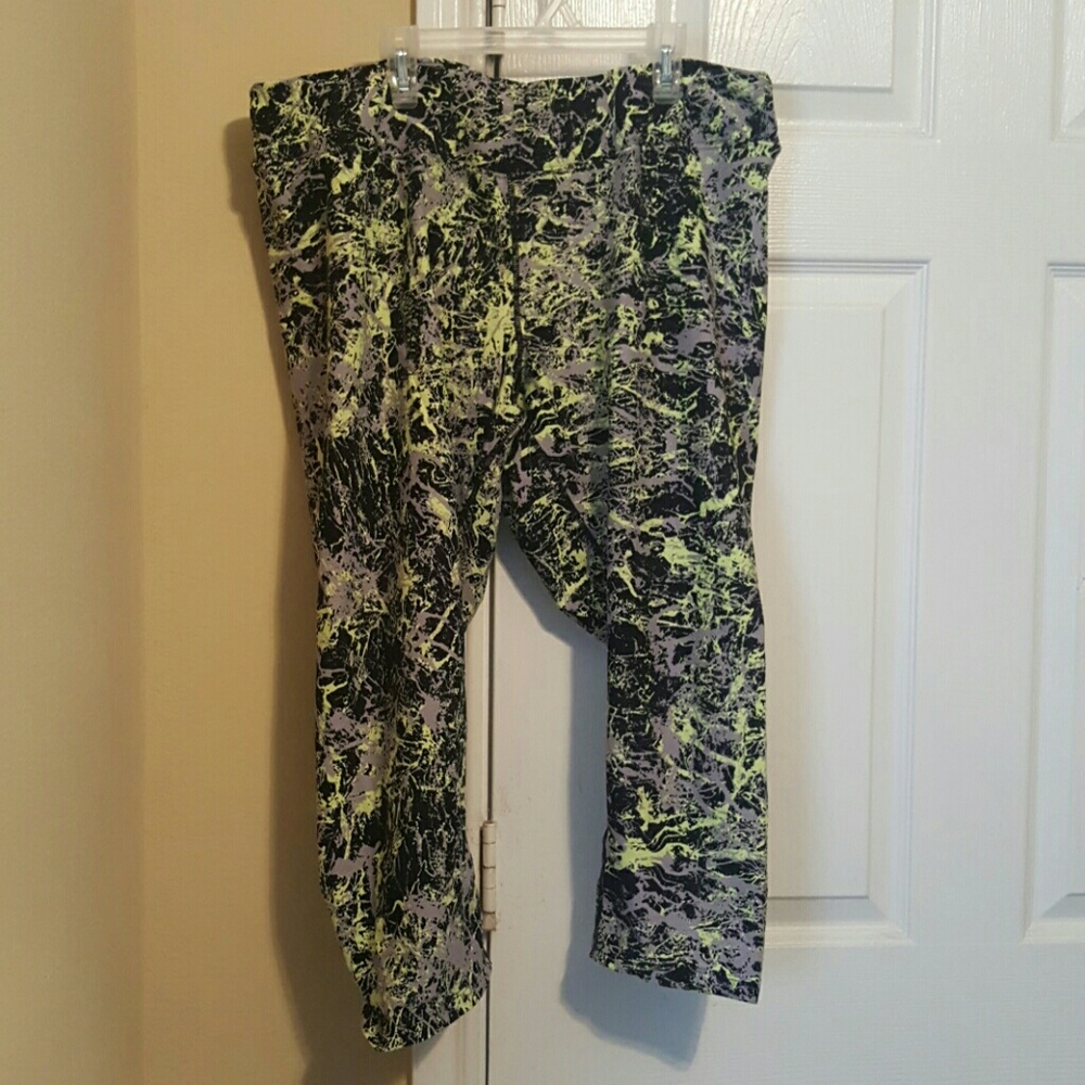 Calvin Klein workout capris #17
